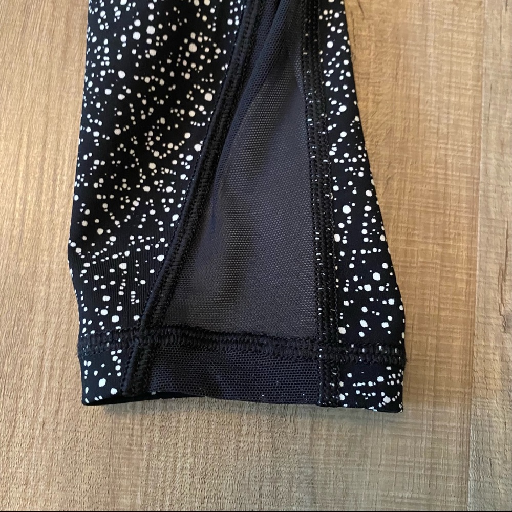 Lululemon Black and White Speckled 25 in. Leggings - Picture 5 of 7